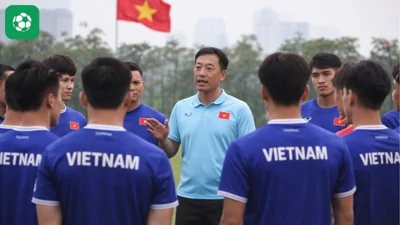 Đội tuyển Việt Nam hội quân đầu năm, HLV trưởng hé lộ kế hoạch mới