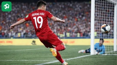 Quang Hải ghi bàn đẹp mắt, CLB chủ quản giành chiến thắng quan trọng