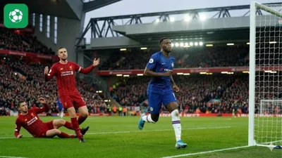 Những vấn đề phòng ngự đang ám ảnh Liverpool mùa này