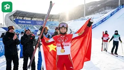 "Công chúa tuyết" Eileen Gu giành HCV lịch sử trong ngày thi đấu cuối cùng của Olympic