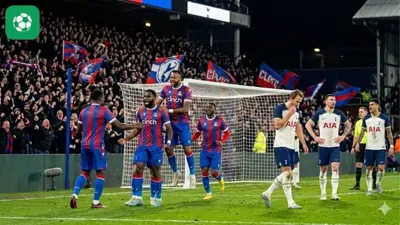 Tottenham 1-3 Palace: Spurs khủng hoảng, sát nhóm "đèn đỏ"