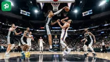 NBA "Rung chuyển": Victor Wembanyama lập siêu kỷ lục Triple-double với 15 pha chắn bóng trong một trận đấu