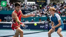 Tennis: Alcaraz và Sinner thị uy sức mạnh tại vòng 3 Miami Open