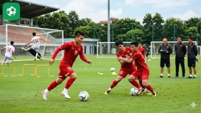 Bóng đá Việt Nam: Đội tuyển quốc gia dồn lực tập luyện, sẵn sàng cho cuộc đối đầu quan trọng với Malaysia